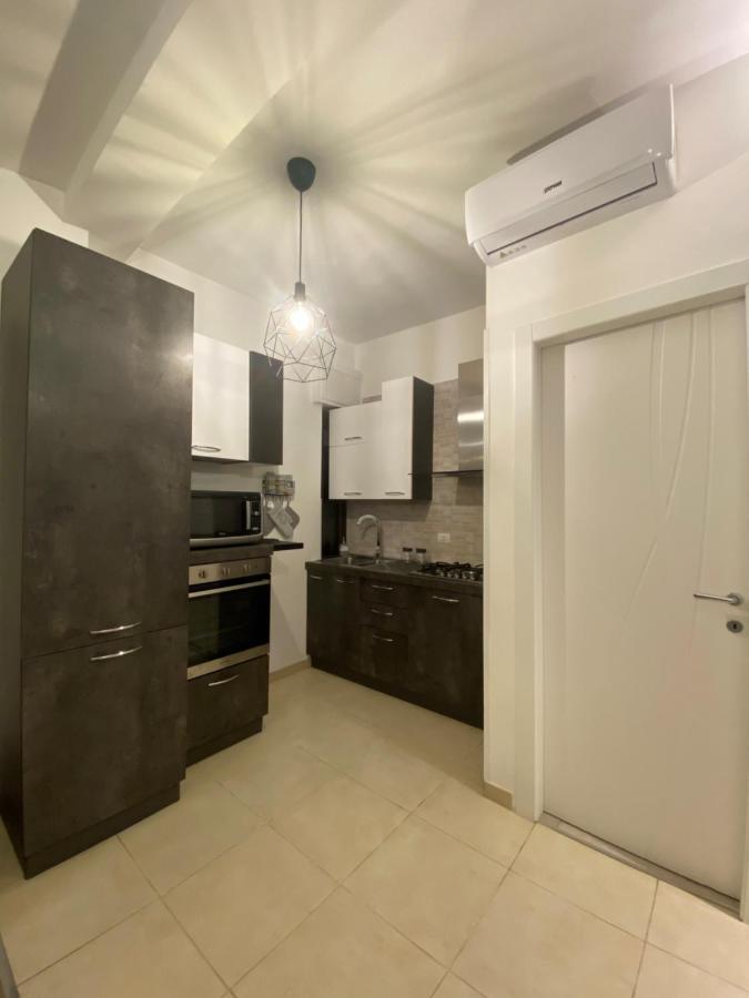 Civico 107 - Apartment With Private Parking Quartu Sant'Elena Exterior photo